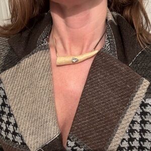 Gold necklace with Deer antler